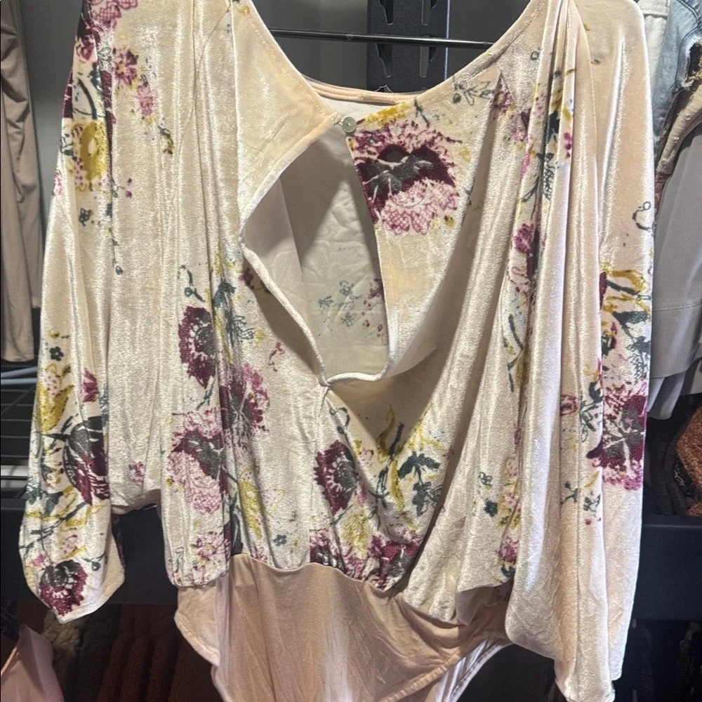 The babe free people bodysuit Floral Print Blouse in Cream and Burgundy